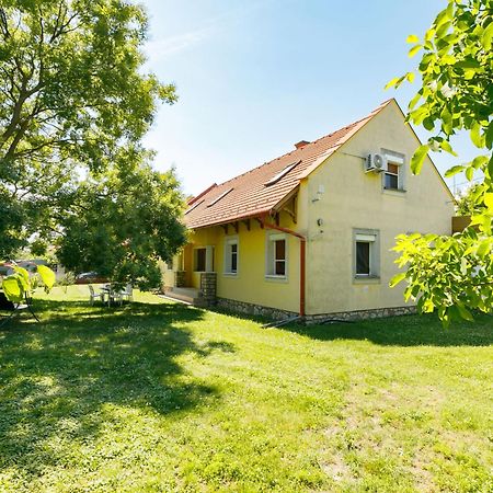 Holiday Home Golf Tee By Interhome Балатонудвари Экстерьер фото